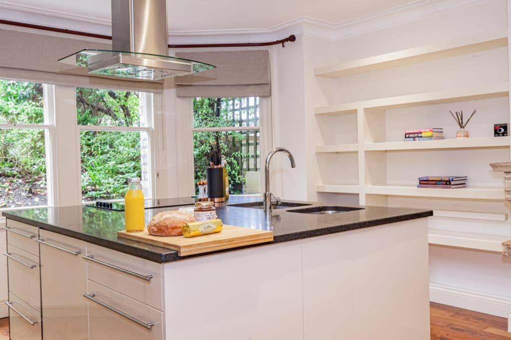 Oxfordshire Living - The Palin - * Oxford